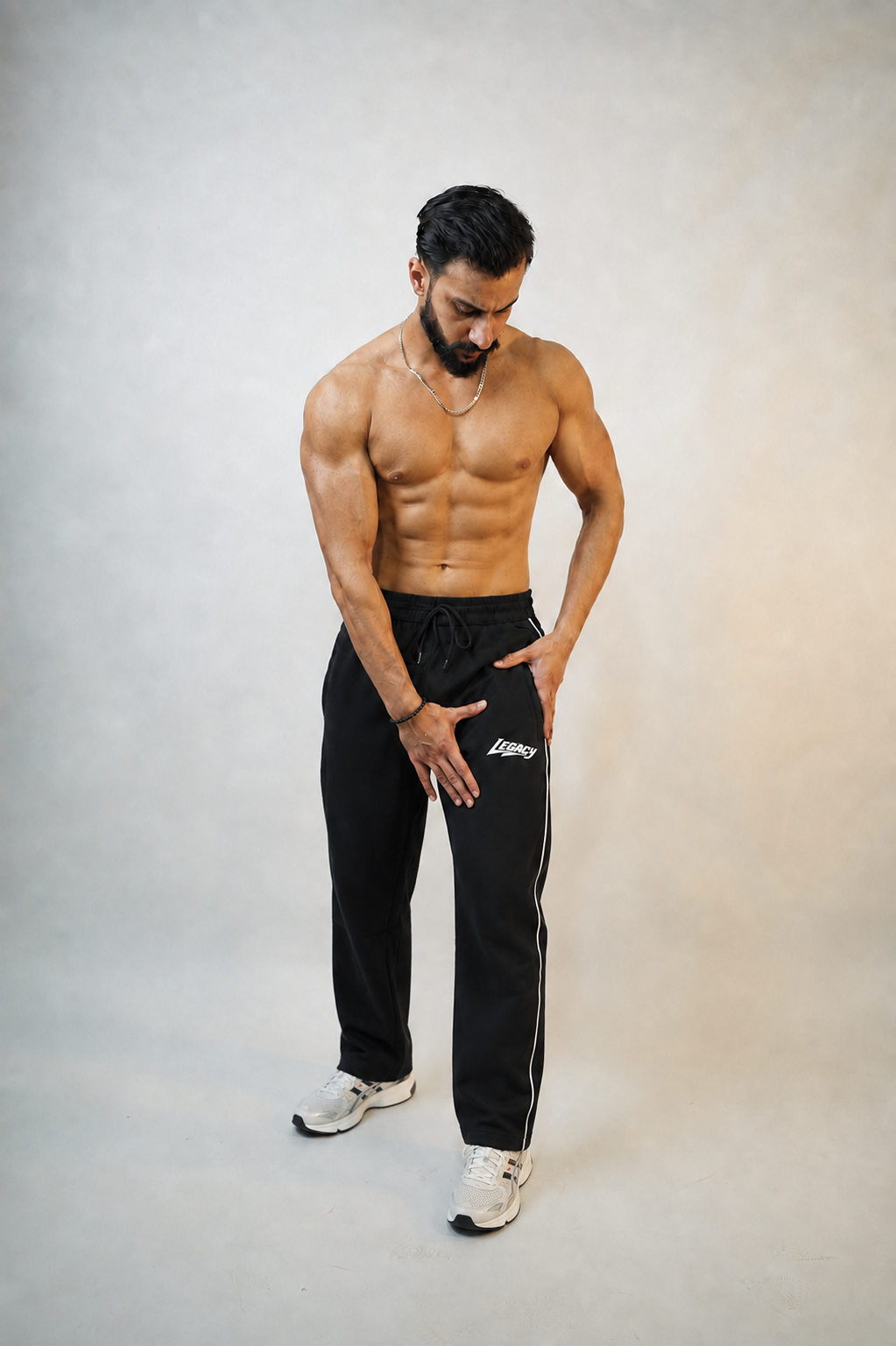 Legacy Fit Premium Relaxed Trousers-Black