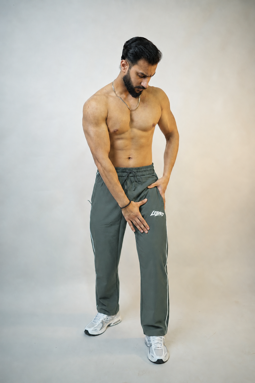 Legacy Fit Premium Relaxed Trousers-Forest Green